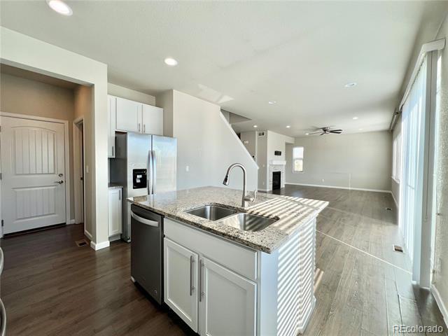 Foto del edificio - 11840 Dodworth St