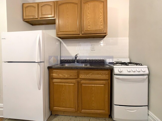 Building Photo - 15 Magaw Place
