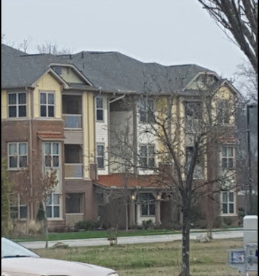 Building Photo - Laurel Crossing Apartments