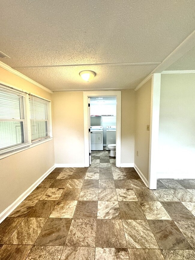 Building Photo - 1103 Onslow Pines Rd