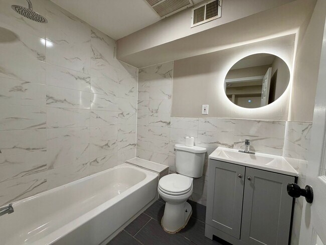 Foto del edificio - 172 Seymour Ave