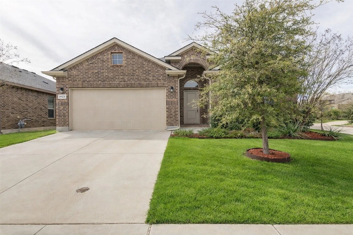Photo - 9125 Highland Orchard Dr (Fort Worth, TX)