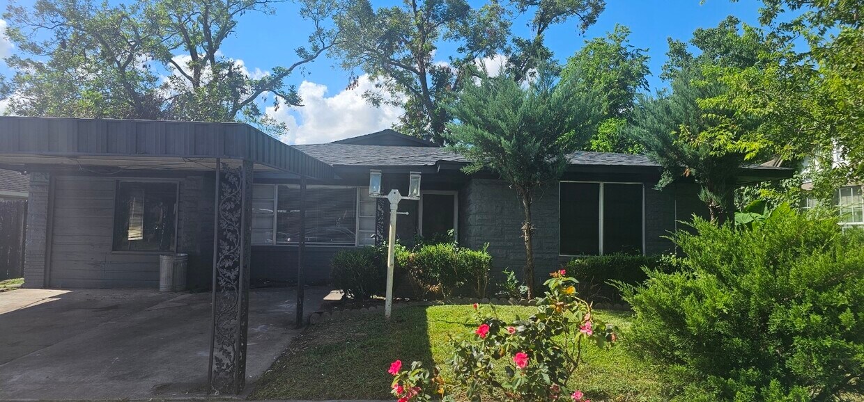 Foto del edificio - 4014 Farmer St