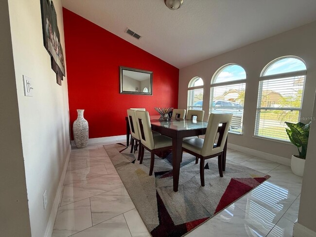 Building Photo - 4706 Doral Pointe Dr