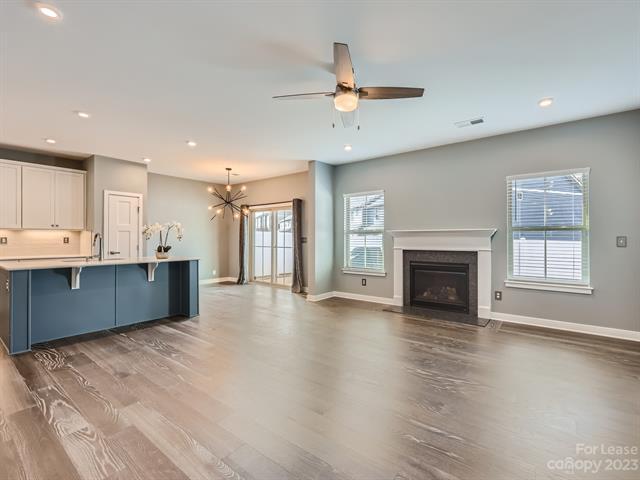 Building Photo - 145 Beacon Dr