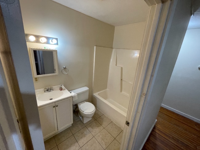 Building Photo - 41 Academy St