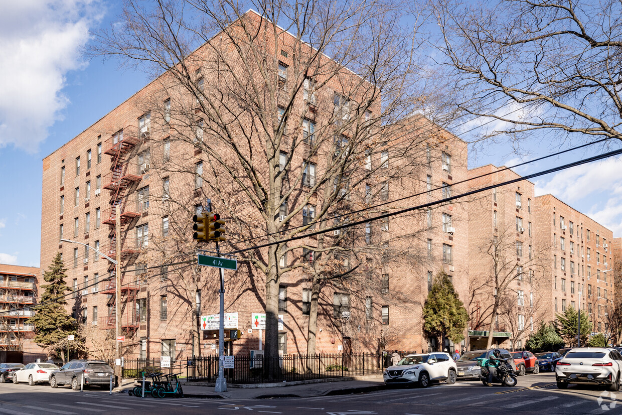 144-15 41st Avenue - Shoreham Apartments