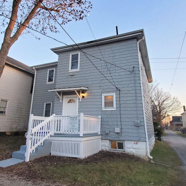 190 E. Tompkins Street - 190 E Tompkins St