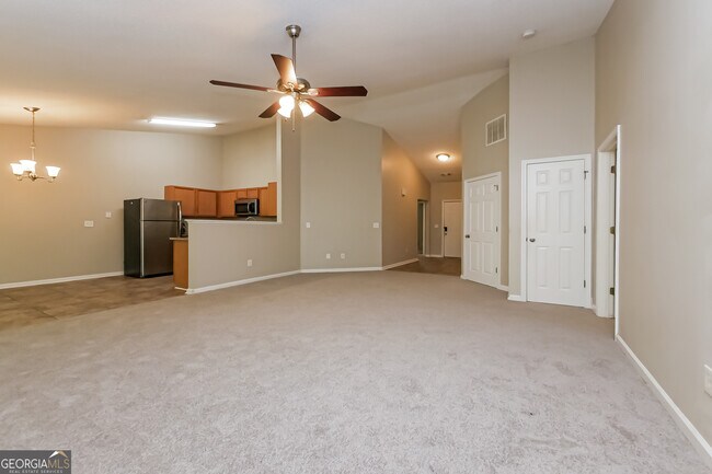 Foto del edificio - 7054 Merrywood Dr