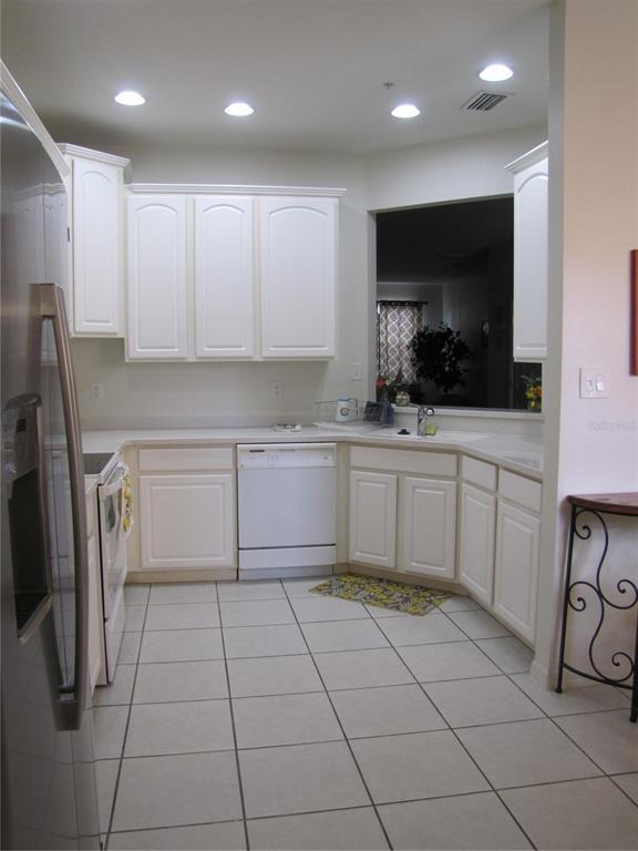 Building Photo - 3461 Parkridge Cir