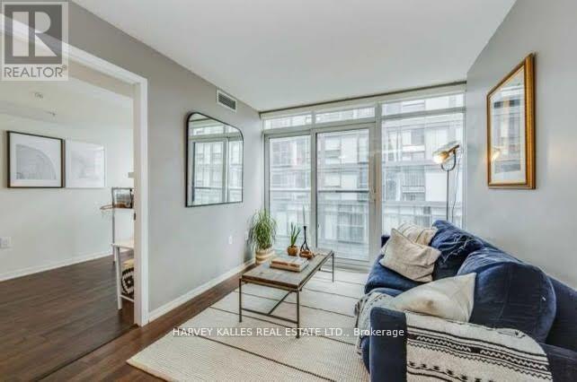 Building Photo - 36-17036 Lisgar St