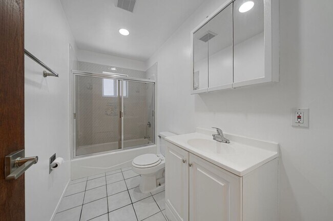 Foto del edificio - 3025 Sherwood Ave