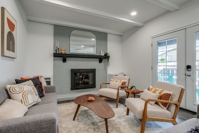 Foto del edificio - 13489 W Auburn Ave