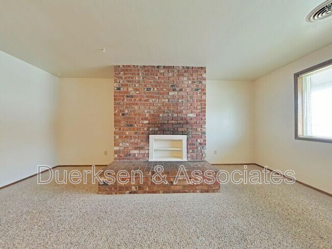 Foto del edificio - 957 NW Garfield Ave