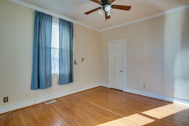 Foto del edificio - Beautiful 3 bedroom home in Benning / Linc...