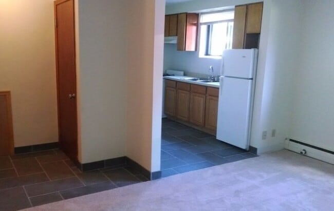 Building Photo - 1634 Eustis St