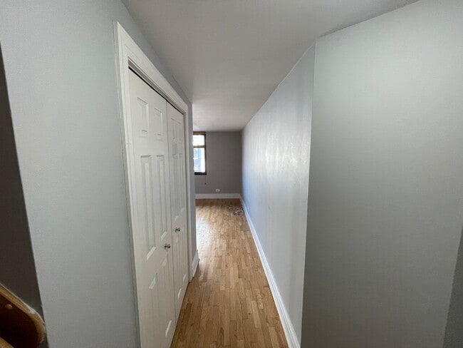 Building Photo - 1221 N Dearborn Pkwy
