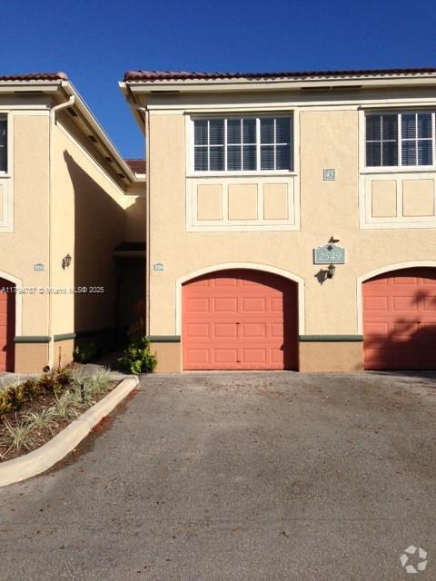 Building Photo - 2549 Centergate Dr