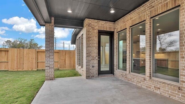 Building Photo - 5026 Albany Shores Ln