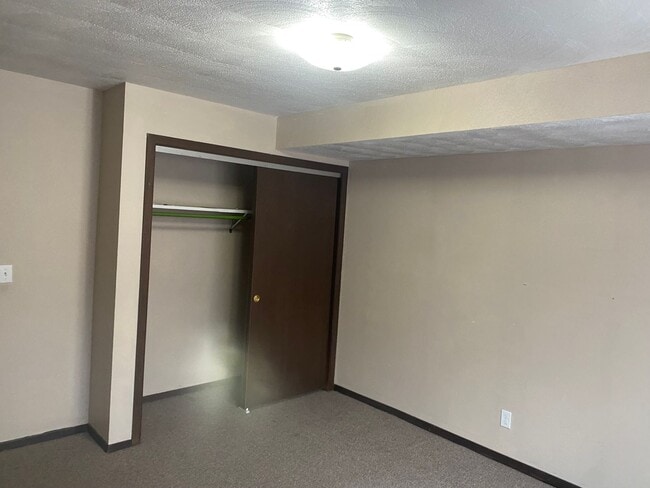 Building Photo - 301 N Carole Ave