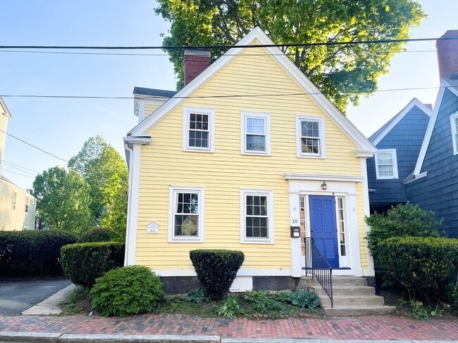 Building Photo - 20 Pleasant St
