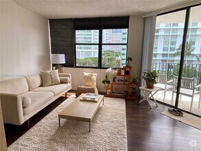 Building Photo - 1865 Brickell Ave