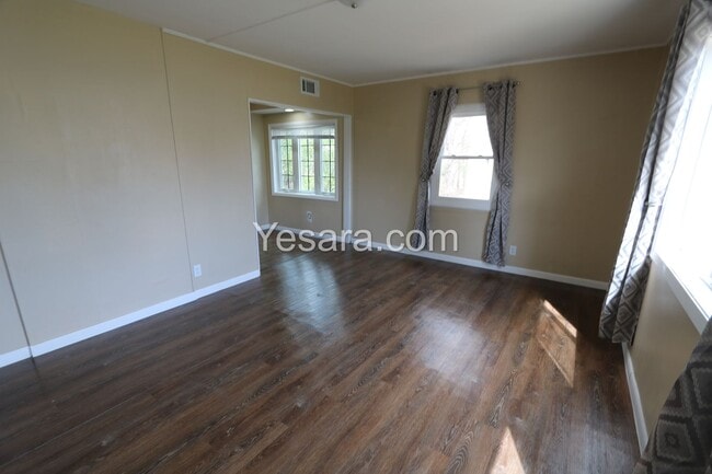 Building Photo - 111 Belmont Ct