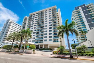Building Photo - 6917 Collins Ave