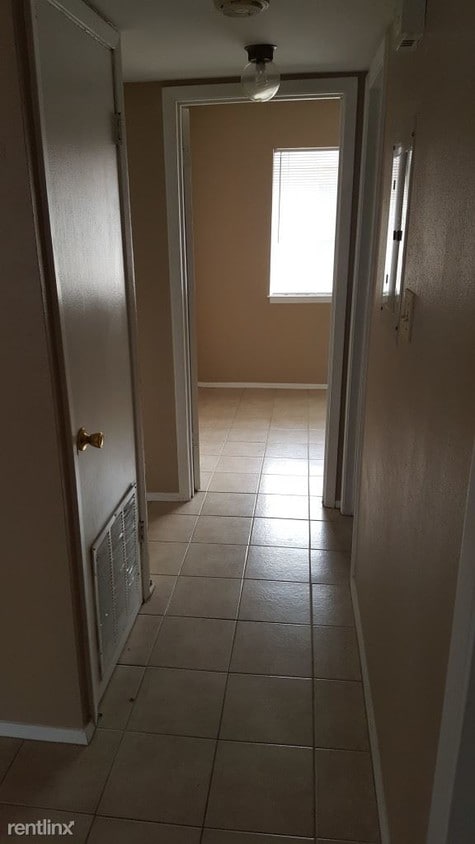 Foto del edificio - 2 br, 1 bath Apartment - 3910 Bourbon St #C