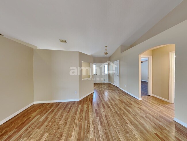 Foto del edificio - 1030 Green Ridge Court