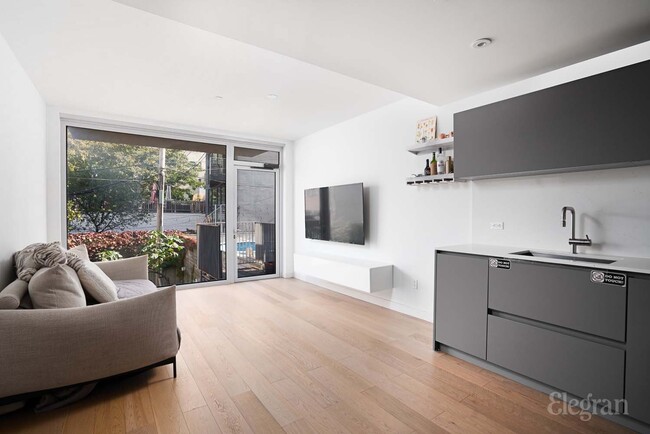 Foto del edificio - 630 Lorimer St