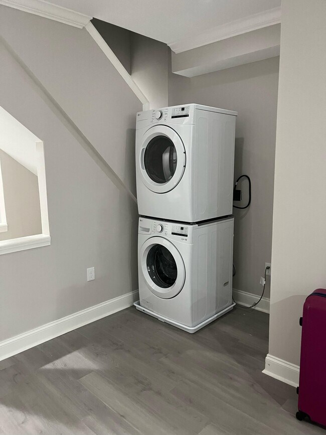 Photo - 1000 Hollins St Townhome