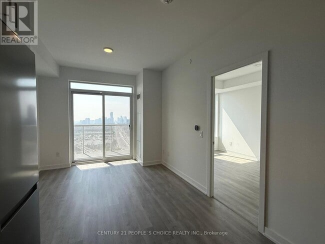 Photo du bâtiment - 5105 Hurontario St