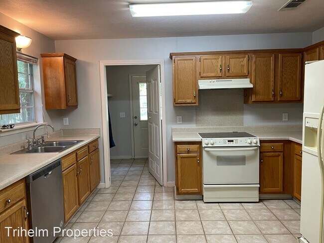 Building Photo - 2 br, 2 bath House - 215 Meadowlark Dr