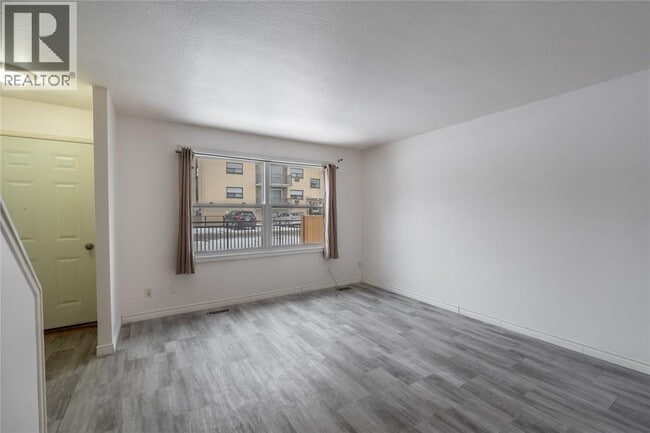 Building Photo - 834 Exmouth St