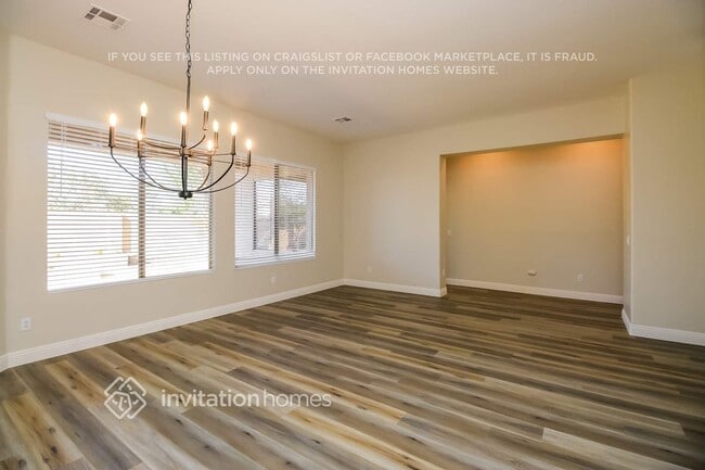 Building Photo - 440 S Brett St