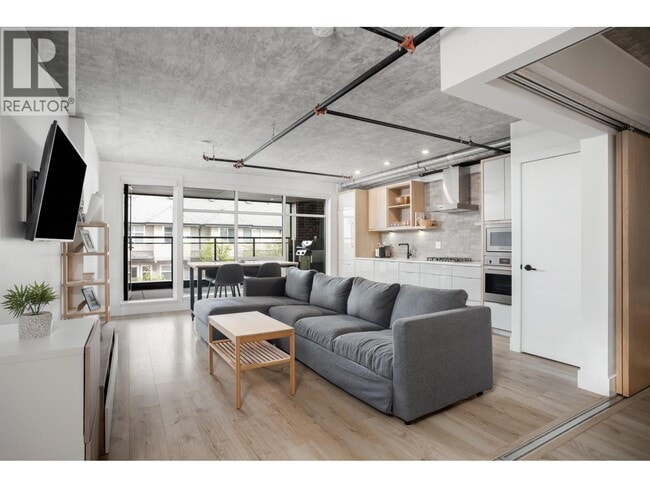 Building Photo - 4223 Hastings St