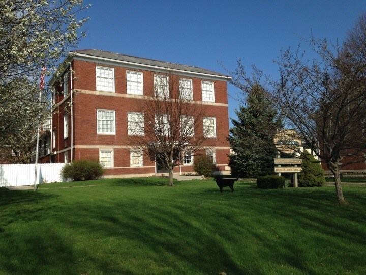 Primary Photo - 407 S Blackhoof St
