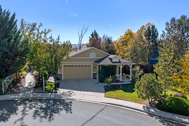 Foto del edificio - 2100 Brittany Meadows Dr