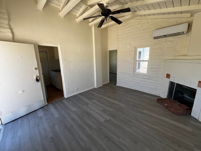 Building Photo - 72061-72067 Joshua Ln.