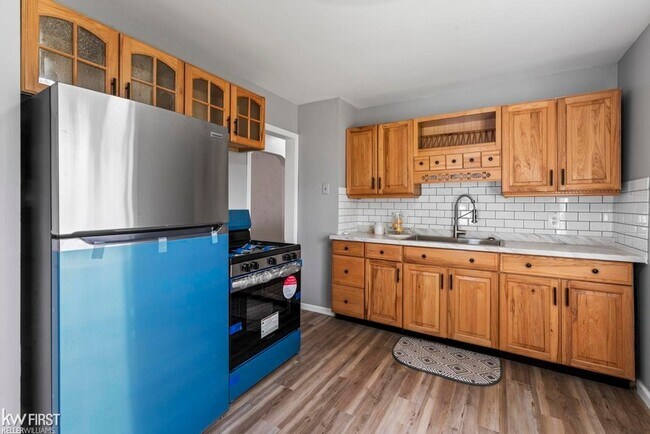 Building Photo - 4520 Pengelly Rd