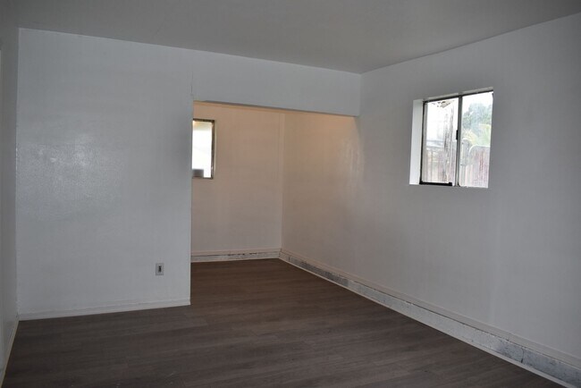Building Photo - 7353 Landsborough Ct