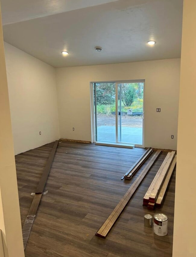 Living Room - 205 Highview Rd