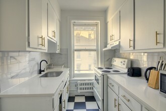 Building Photo - 1245 Rue St Marc