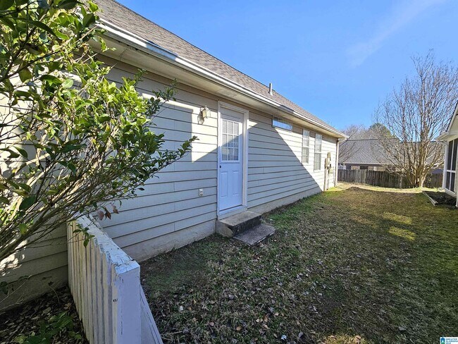 Building Photo - 1009 Wyndham Ln