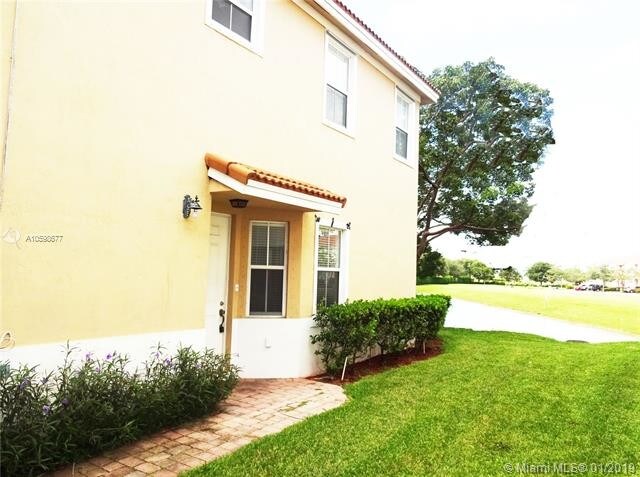 Foto del edificio - 998 NE 30th Ave