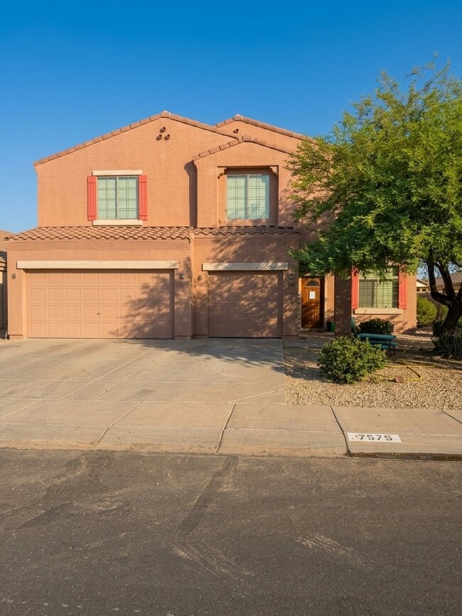 Building Photo - 37189 W Leonessa Ave