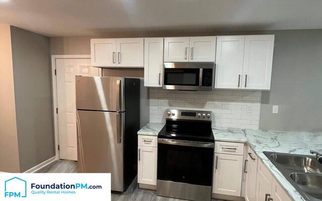 Building Photo - 3685 Masterson Cove