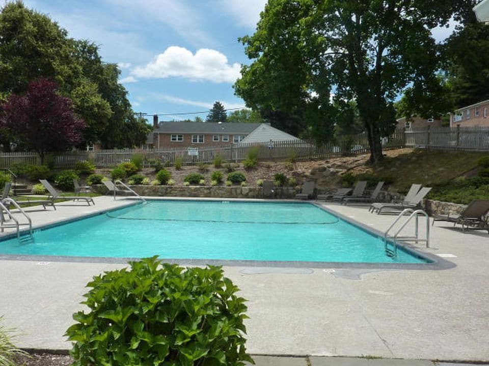 Primary Photo - 167 Heritage Hill Rd