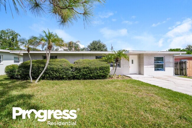 Building Photo - 2250 Norman Dr